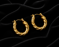 Boucles d'oreilles dorées torsadées | Éclat raffiné