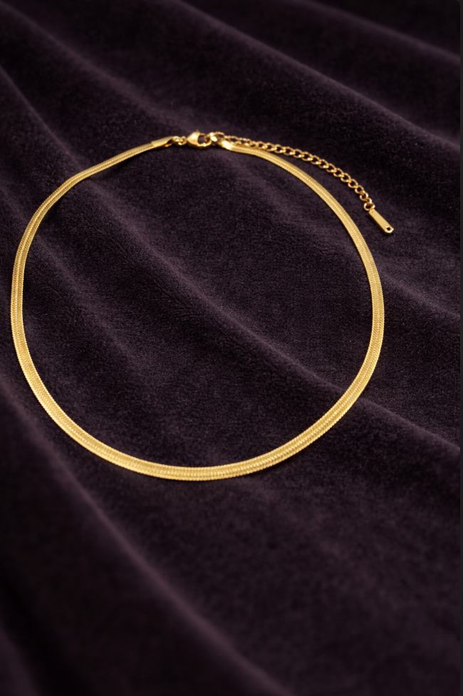 Collier doré fin | Élégance minimaliste